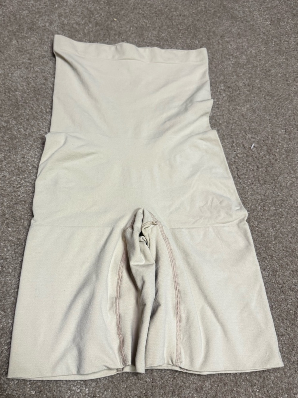 Spanx Seamless High-Waist Shaping Shorts in Light Cream size large